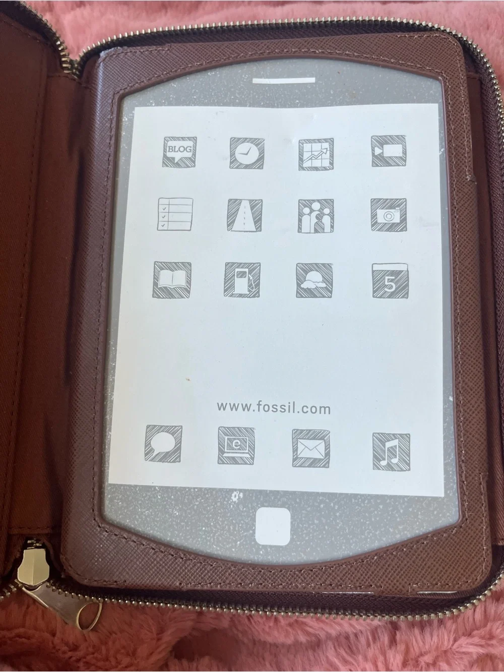 Fossil Brown Leather Zipfolio for Men - Classic Organizer